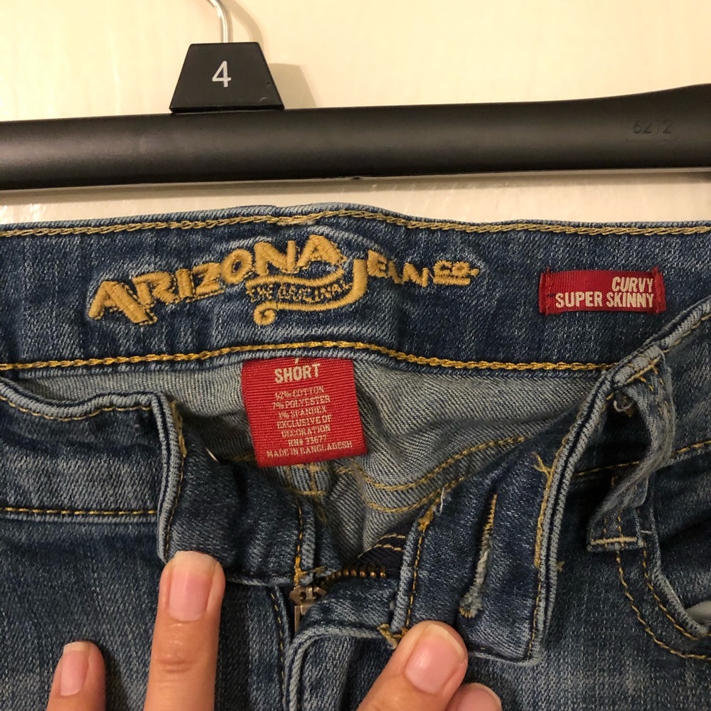 VERY GOOD CONDITION. Light signs of previous wear